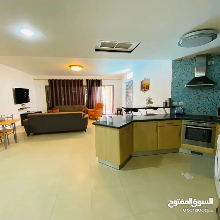 شاليهات بتالابيه وايلا  وفلل داخل وخارج تالابيه متوفر بأحجام مختلفه من غرفه ولغايه 4 غرف وفلل 7 غرف