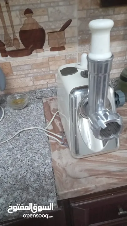 مفرمه لحمه شبه جديد استخدام بسيط