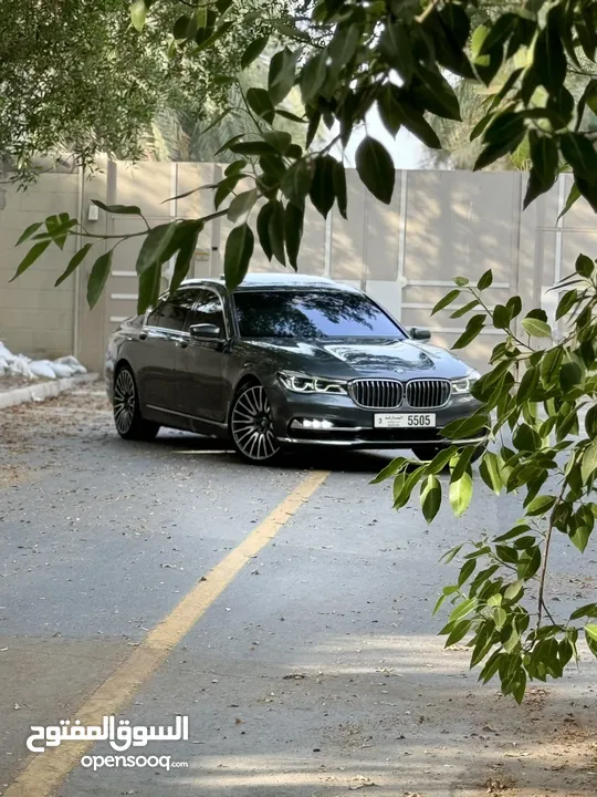 BMW 750i x drive