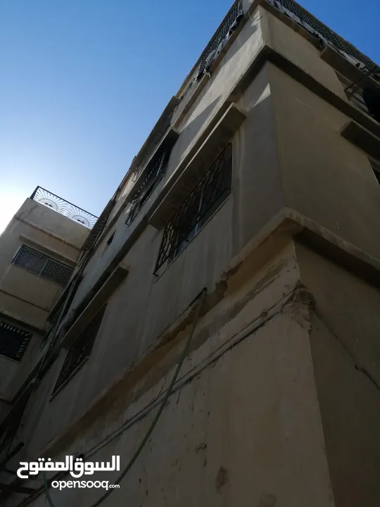 عمارة تجارية 8 شقق و 3 مخازن