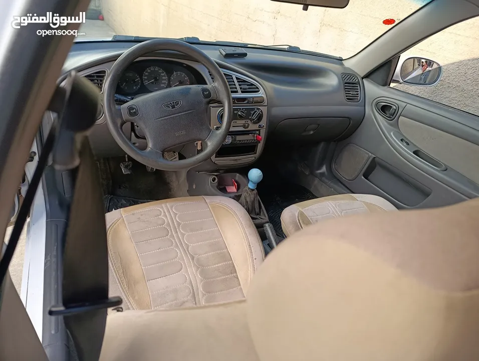 دايو لانوس 2002