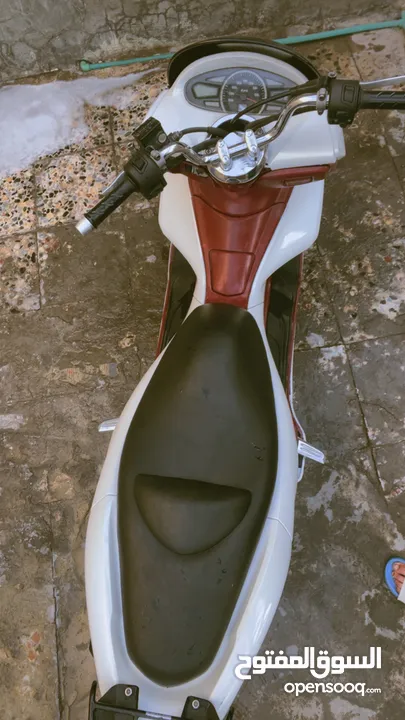 دراجه PCX ياباني