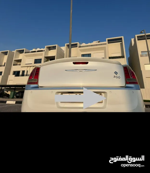 كرايسلر  C300 السيارة بحالة ممتازة