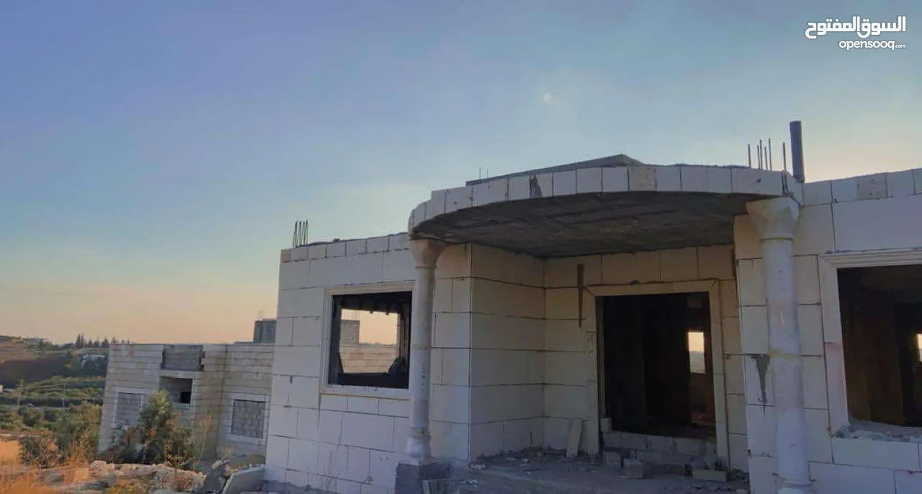 بيت طابقين عظم ناعور ابو العساكر منطقة فلل