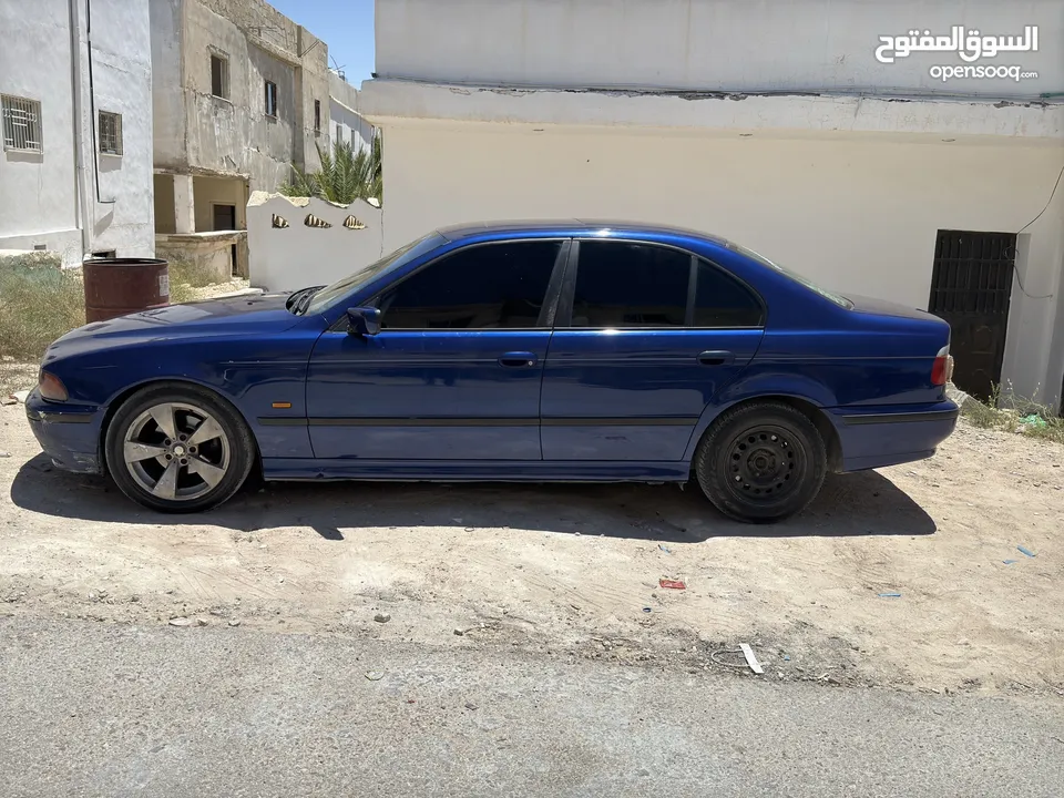 Bmw 525 1998 ماتورها  cc2500 السياره تصلح للعفائات الكبيره