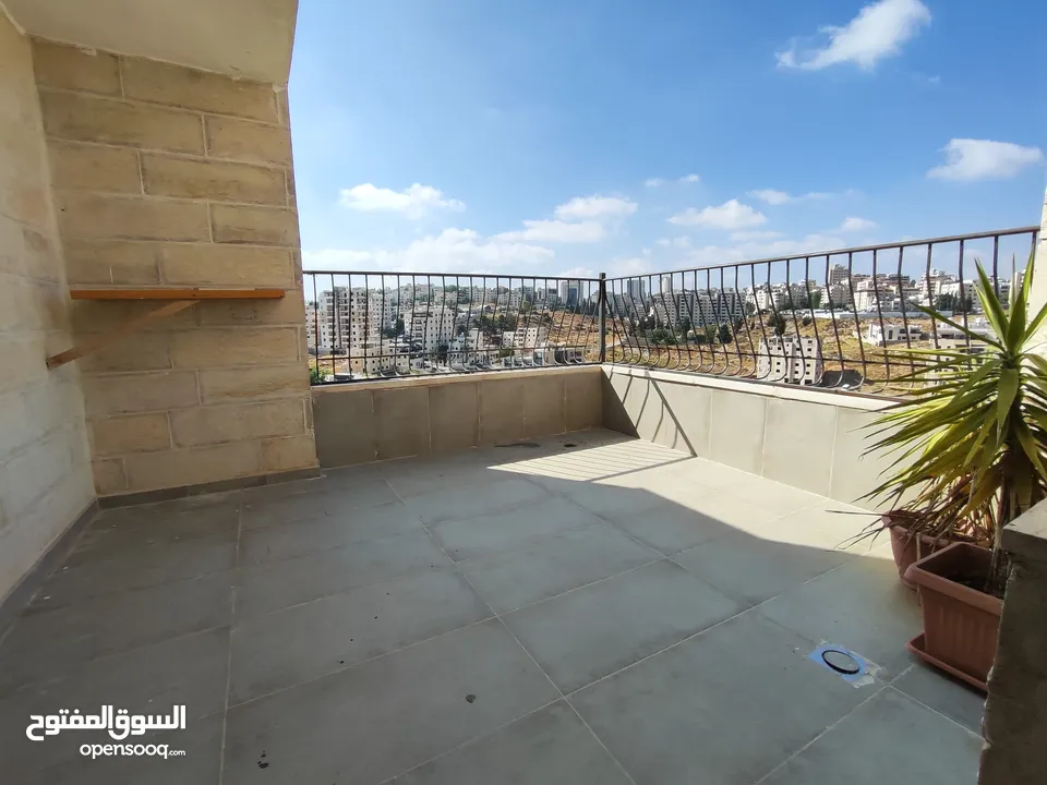 روف سوبر ديلوكس غير مفروش للايجار في رافات