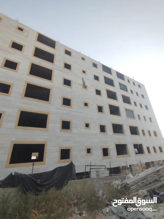 شقه للبيع مساحة 140م بإطلاله  مميزه