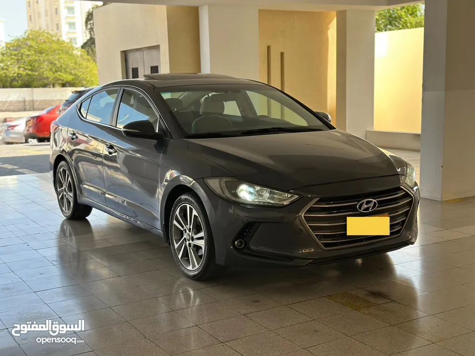 Hyundai Elantra 2017 oman car 118000 km service by agency