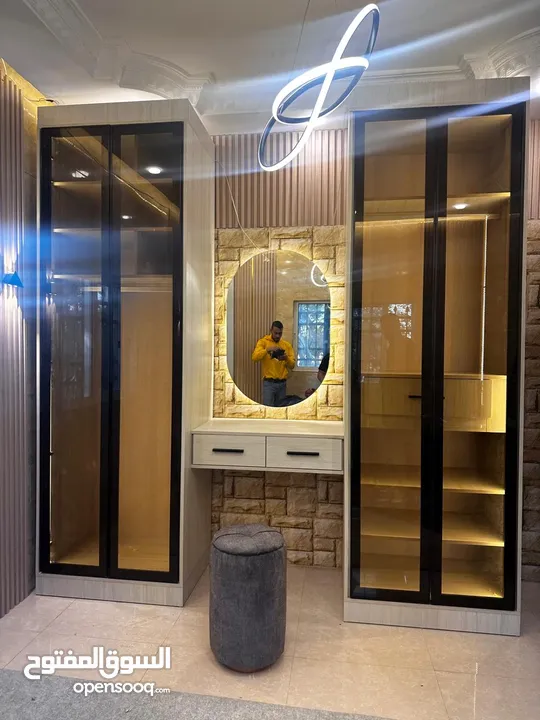 خزائن جامبو واجهات زجاج واضاء