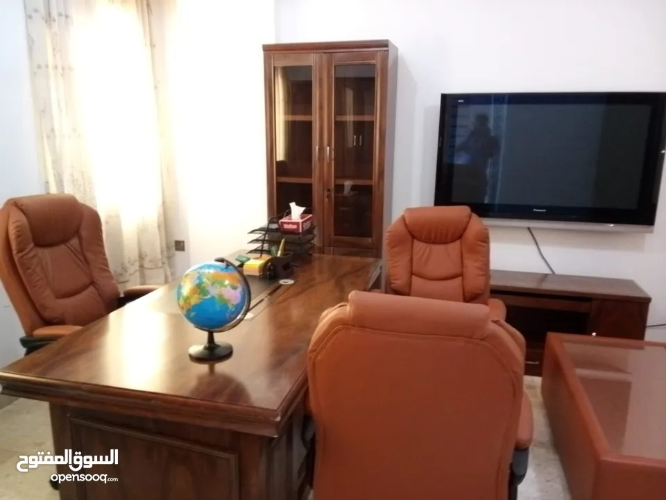 fully furnishdf office  for rent inthe first l;ine of alkhod sooq