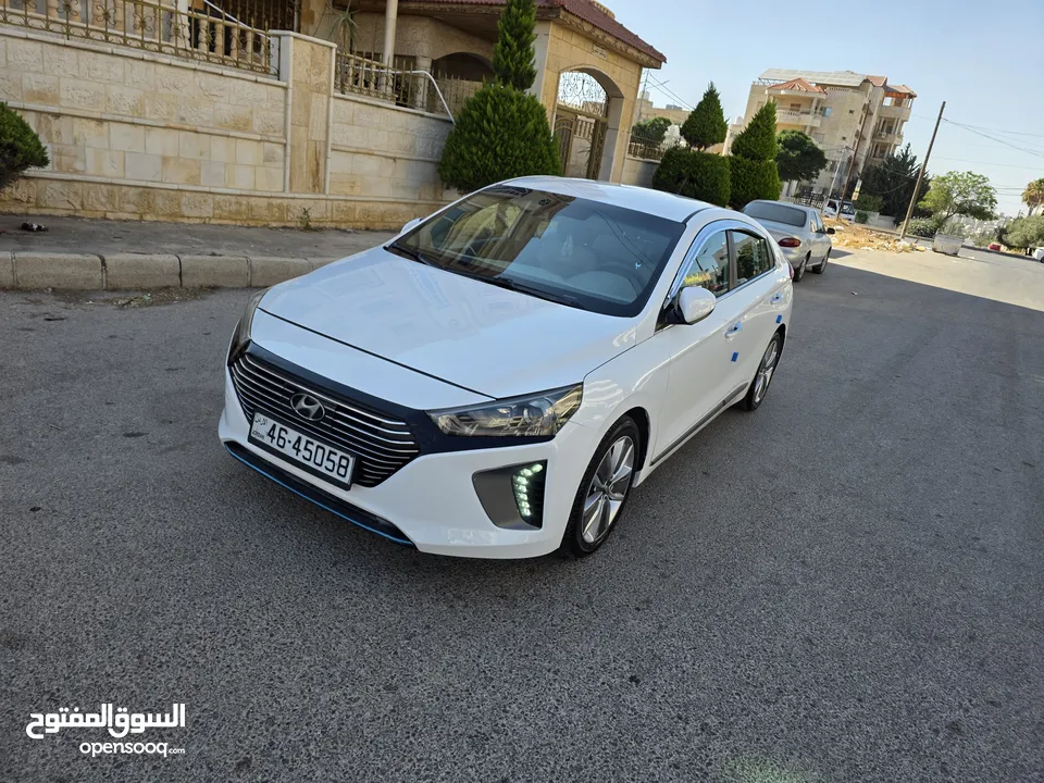 هونداي ايونك 2018 فل كامل فحص كامل عداد 130Km مالك 1 فقط
