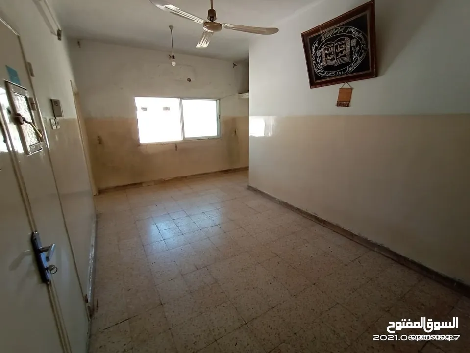 شقة للبيع في الهاشمي الشمالي قرب المركز الصحي