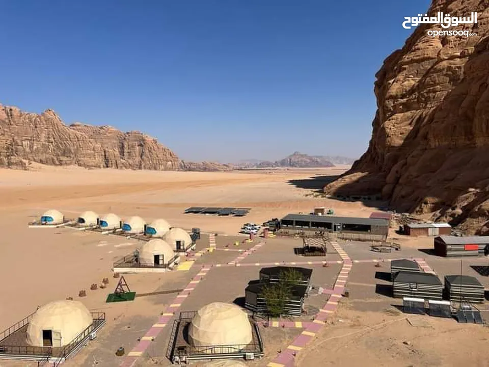 باصات حديثه للتوصيل 10 مقاعد مع السائق فقط توصيل لجميع انحاء المملكة  مطار الملكه علياء الجسر الملك
