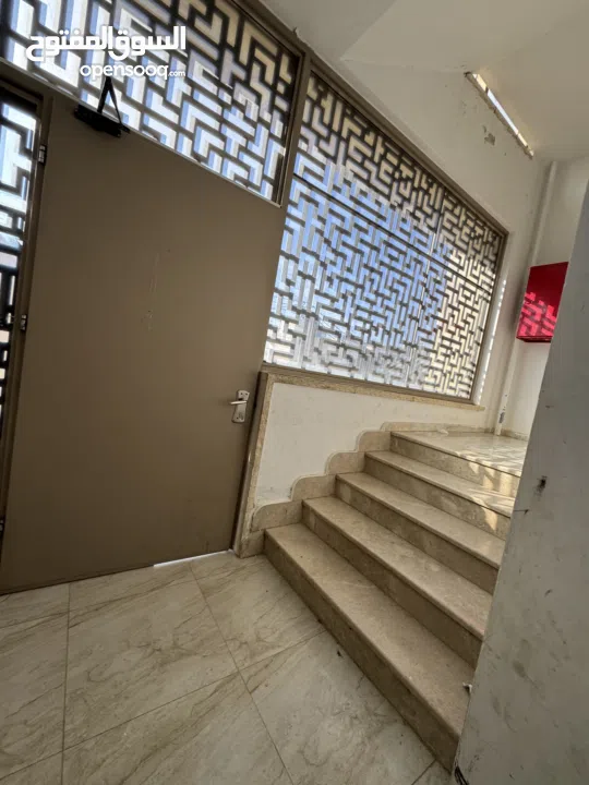 شقة سكنية جديدة جميلة و مميزة بعمارة الحمد بيتونيا بجانب مدارس نور الهدى التطبيقية مساحة 163م صافي