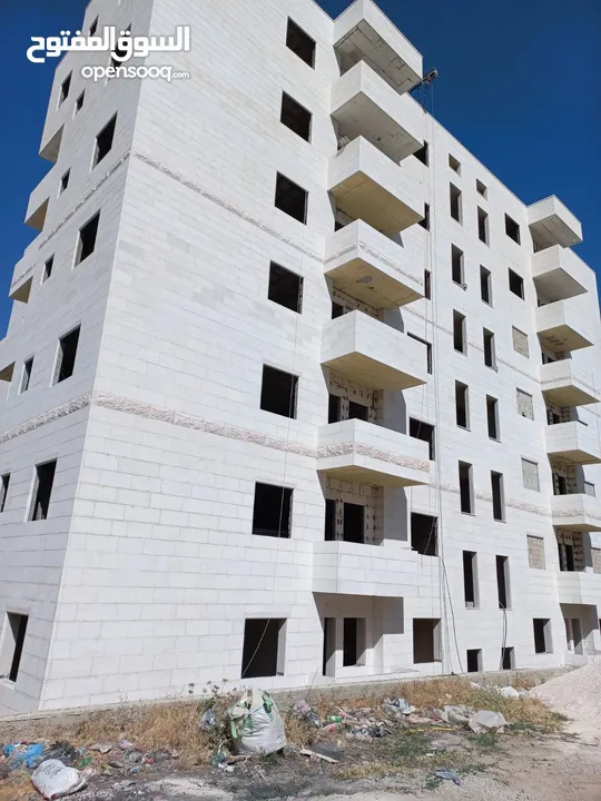 عقار مميز للبيع - شقة سكنية - حلحول زبود