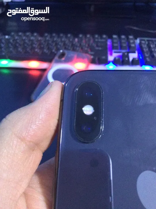 iPhone X  64GB  رمادي مش مغير اشي التلفون نظيف للبيع او للبدل على شاشة Pc