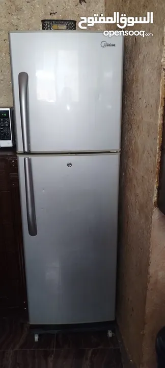 ثلاجة للبيع بحال الوكاله