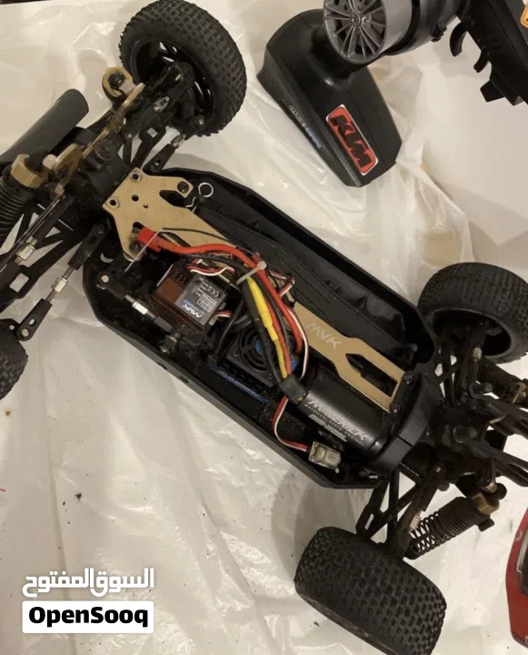 Fast RC car for sale with all accessories للبيع سياره شحن سريعه مع كل ...