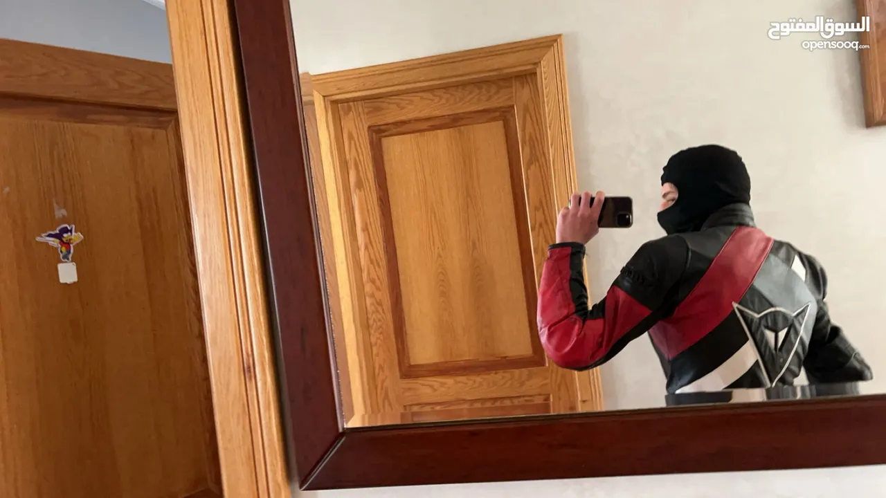جاكيت  مت نوع dainese مستعمل