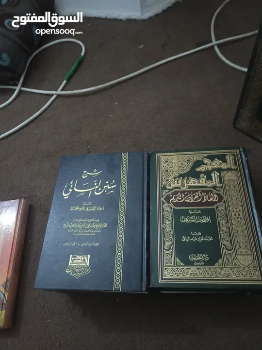 كتب للبيع كتب مهما كتيررر وموجود كمية