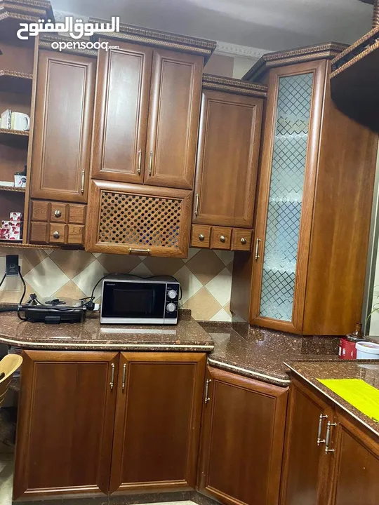 شقة للإيجار ام الشرايط