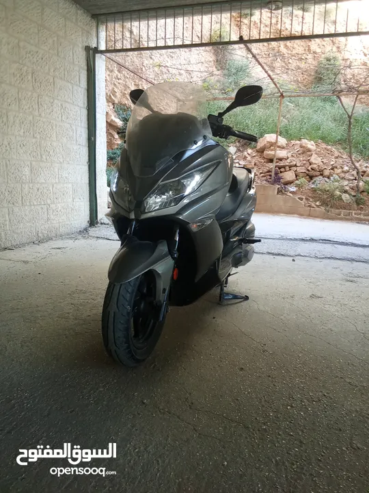 كواساكي j300