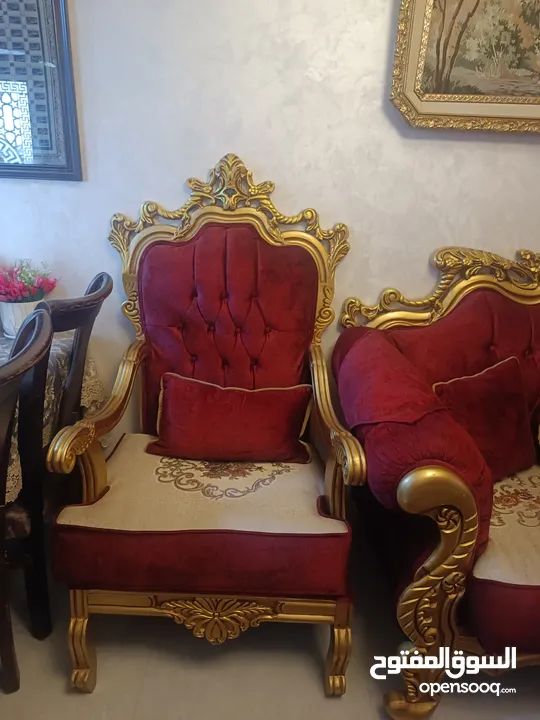طقم كنب حفر خشب زان 9 مقاعد بحالة الوكالة للبيع