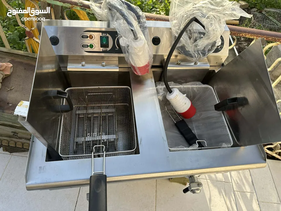 قلاية كهربائية مزدوجة ستانلس ستيل مع حنفيات لتصفية الزيت – بسعر 2000 شيكل