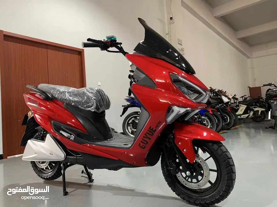 electric scooter red color fast speed 130kmh , with long range