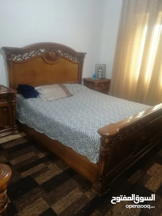 غرفة نوم للعرسان