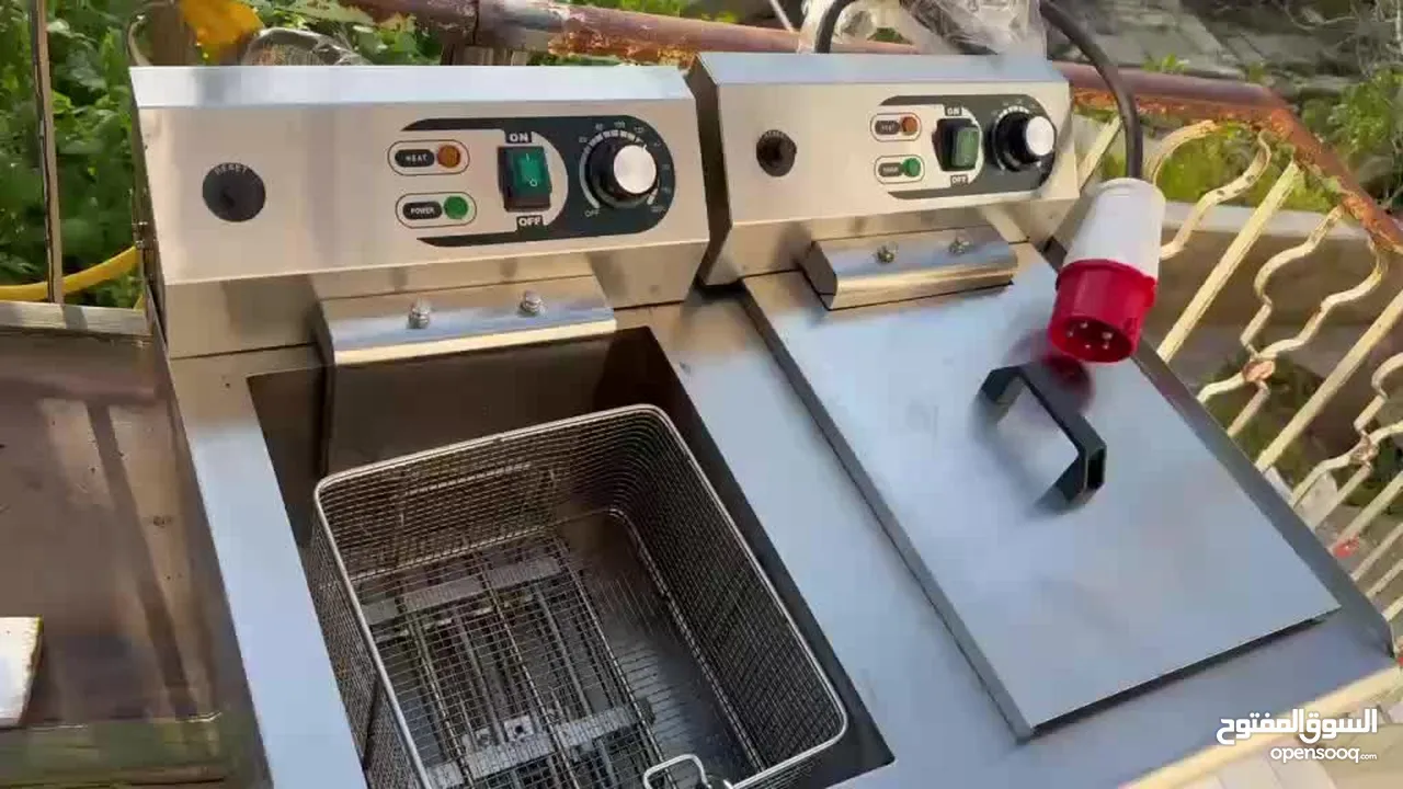 قلاية كهربائية مزدوجة ستانلس ستيل مع حنفيات لتصفية الزيت – بسعر 2000 شيكل