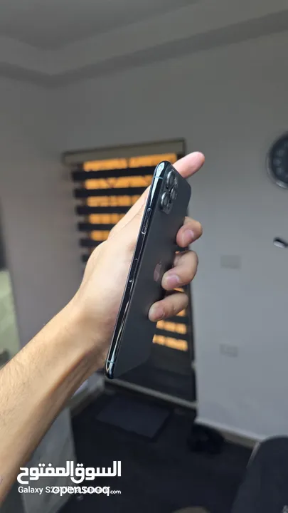 للبيع: iPhone 11 Pro Max - 256GB - لون أخضر