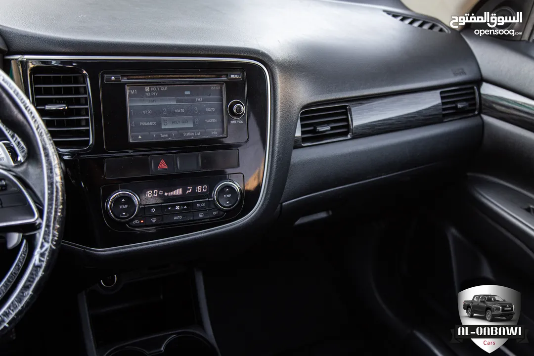 Mitsubishi Outlander 2016    السيارة بحالة الوكالة