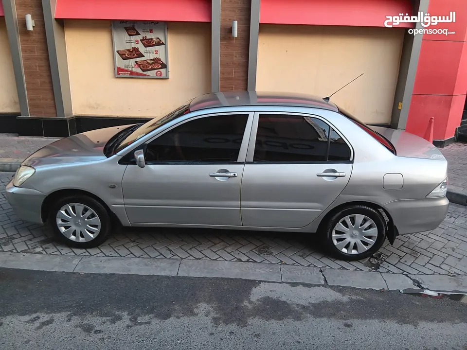 Mitsubishi lancer 2012 model