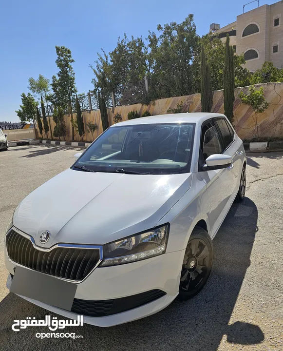 سكودا فابيا صلاه النبي دهان شركه اقتصاديه جدا بالوقود بطاريه جديده كوشوك جديد تجهيز كامل كماليات