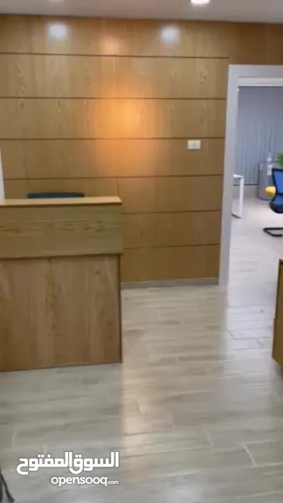 مكتب مميز للايجار  فيه مكيفات تصميم مودرن يصلح مكتب محاماة عيادة دكتور مكتب تصميم مكتب دعاية .. الخ