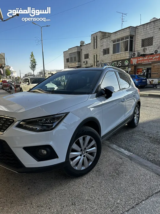 سيات ارونا 2020 فل اضافات ما عدا الفتحة