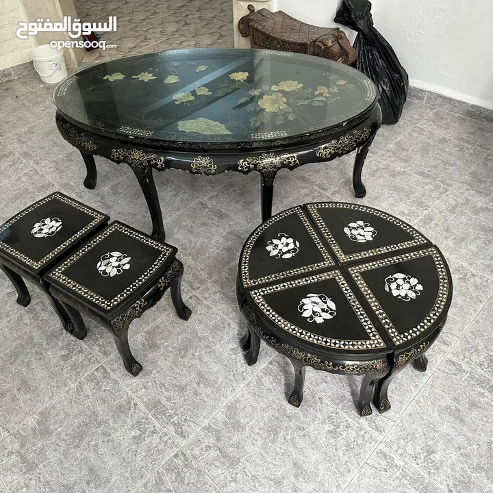 طاولات  خشب مطعم بالصدف