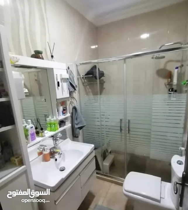 شقة مميزة للبيع بسعر مغري