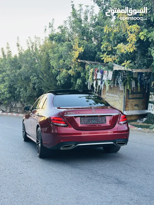 ‏Mercedes - Benz  E300