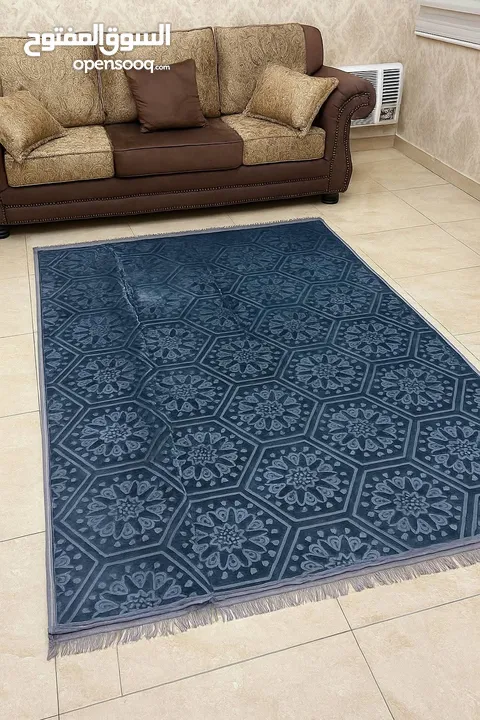 سجاد مخمل ناعم مع أرضية مانعة للانزلاق