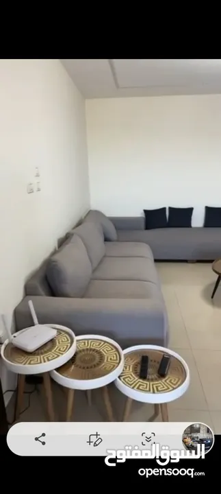 شقه للبيع في منطقه بيرزيت مساحه 165متر جاهزللسكن