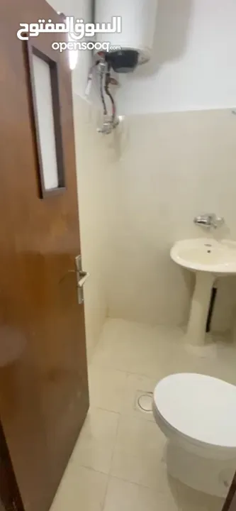 شقة للإيجار ثلاث غرف نوم بالطيره