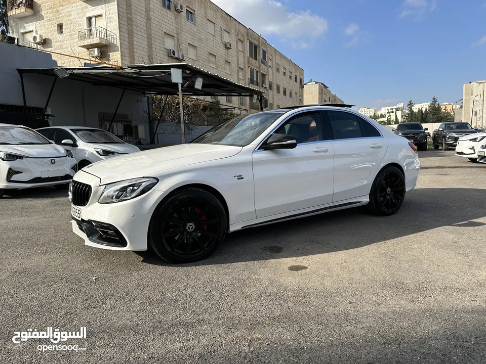 مرسيدس C63 للبيع بسعر مغري