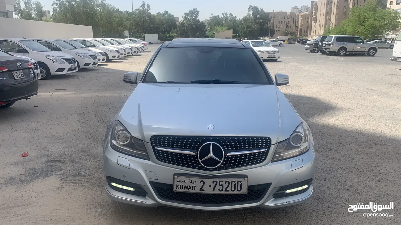 للبيع مرسيدس C300 بانوراما موديل 2014