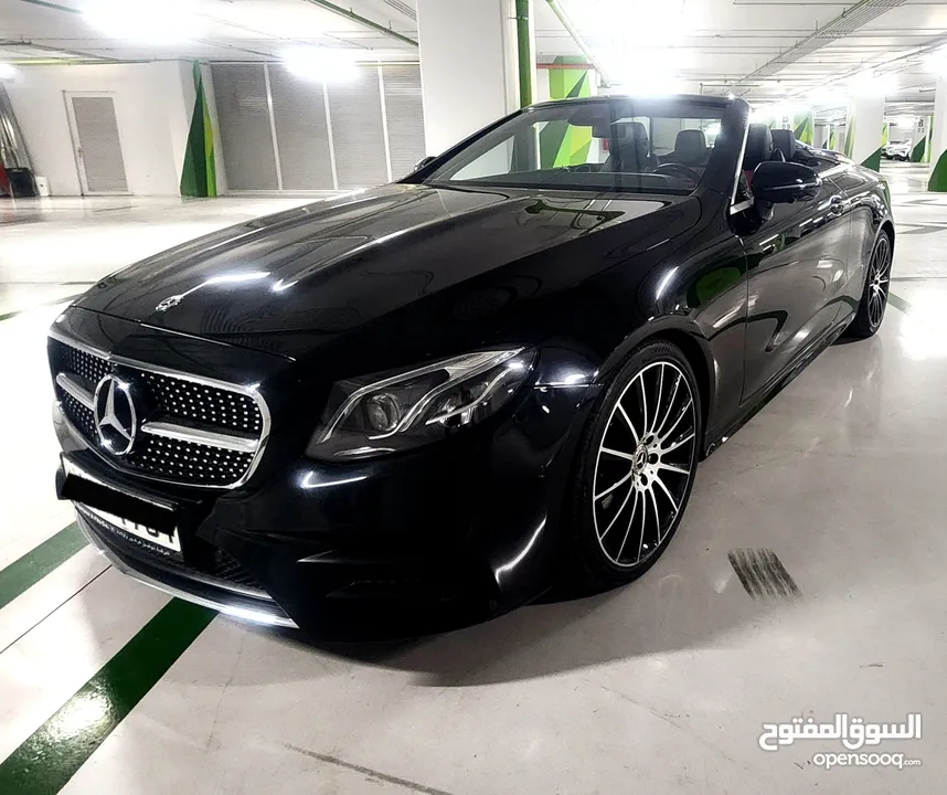 مرسيدس Convertible  E200 AMG لون اسود موديل 2018 وارد الوكاله بحاله ممتازة-بنزين