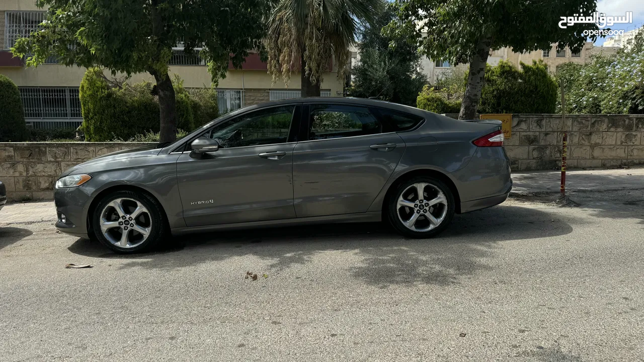 Ford fusion 2013 SE كلين تايتل 7 جيد + اوتو سكور لم تعمل تطبيقات أبداً