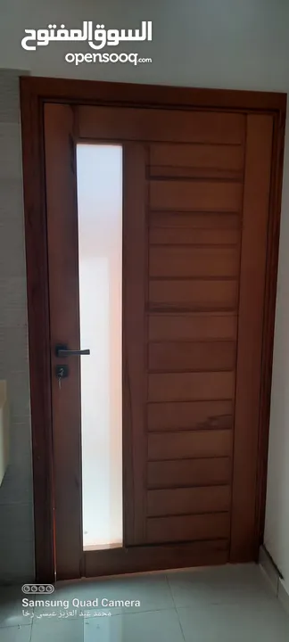 أبواب خشبيه