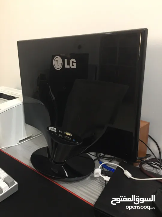 LG monitor For sale