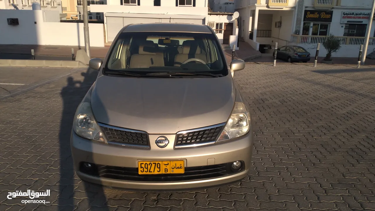 Nissan tida for urgent sale